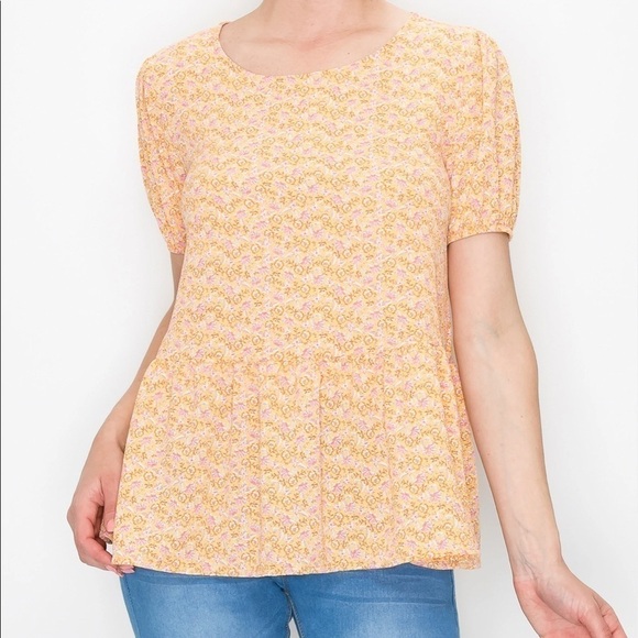 W5 Gold Floral Short Sleeve Babydoll Top with puff Sleeve Size M NWOT - Picture 9 of 9